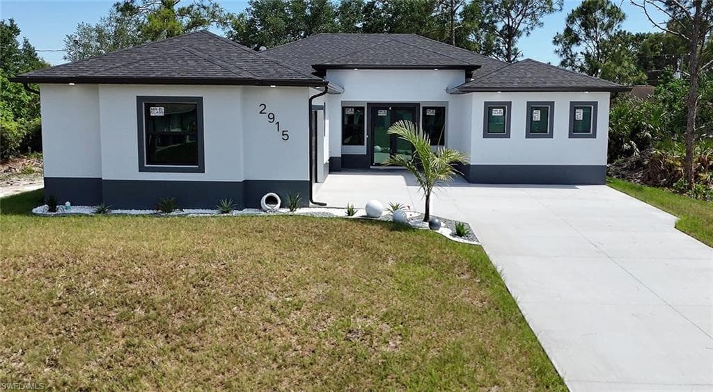 2915 49th ST W LEHIGH ACRES, FL 33971