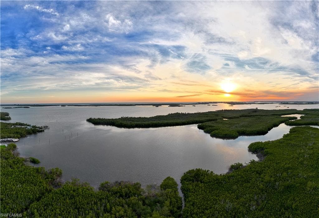5200 Seagrass BLVD 2002 BONITA SPRINGS, FL 34134