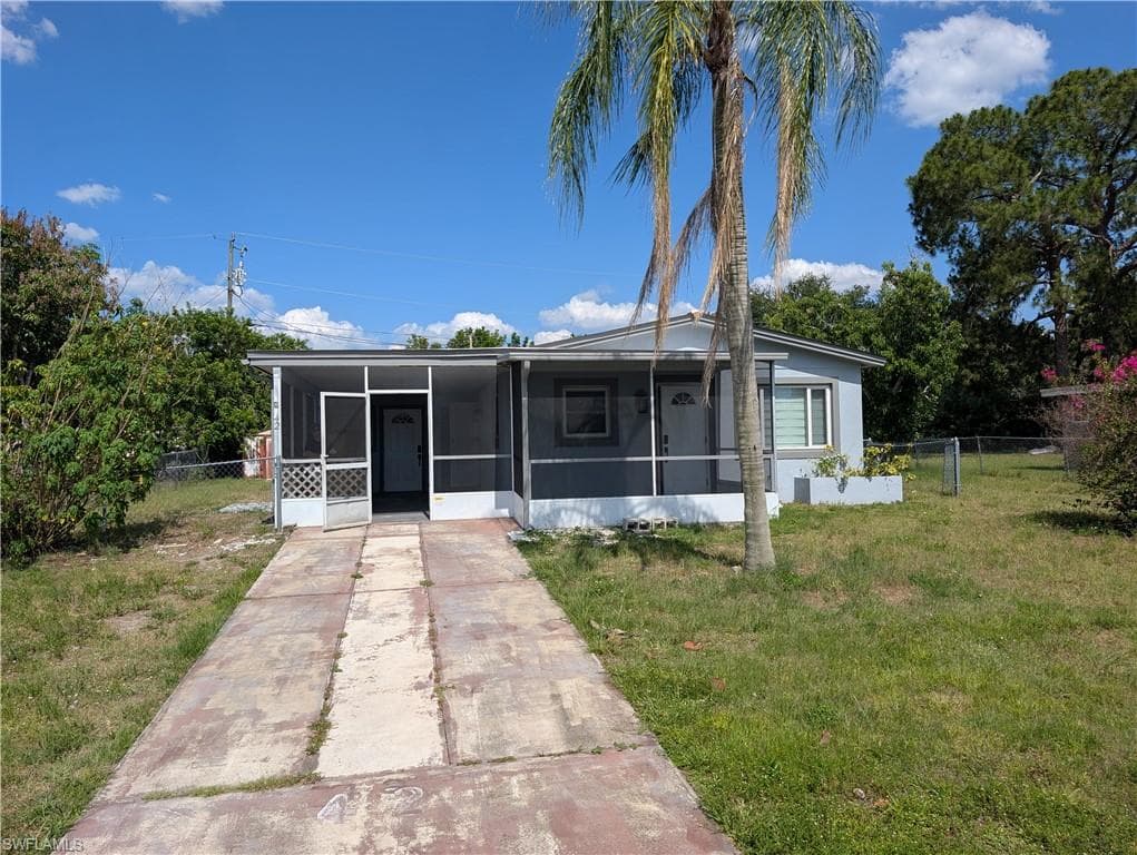 42 Andora ST LEHIGH ACRES, FL 33936