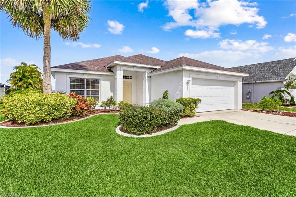 15638 Beachcomber AVE FORT MYERS, FL 33908