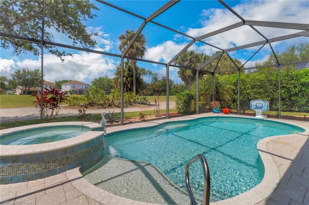2165 Vardin PL NAPLES, FL 34120