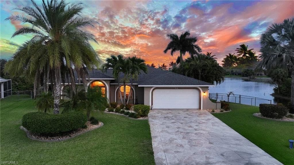 515 Gleason PKWY CAPE CORAL, FL 33914