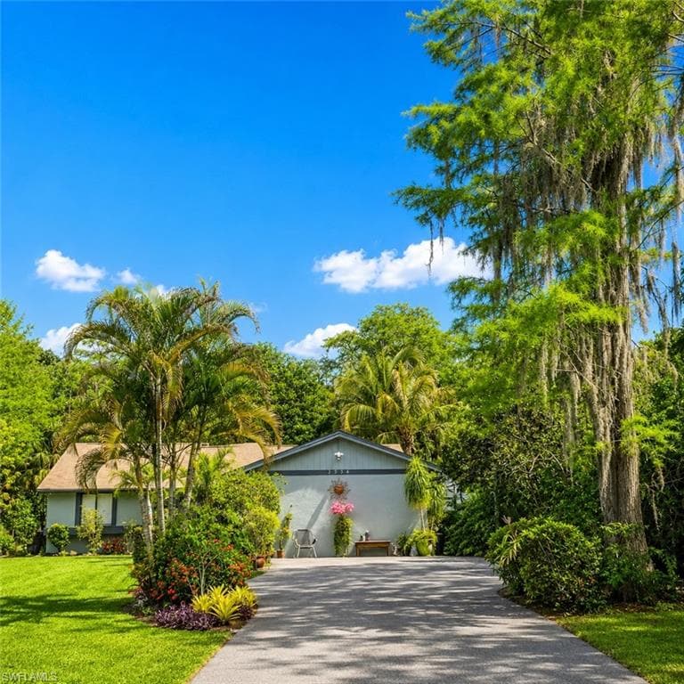 3534 White BLVD NAPLES, FL 34117