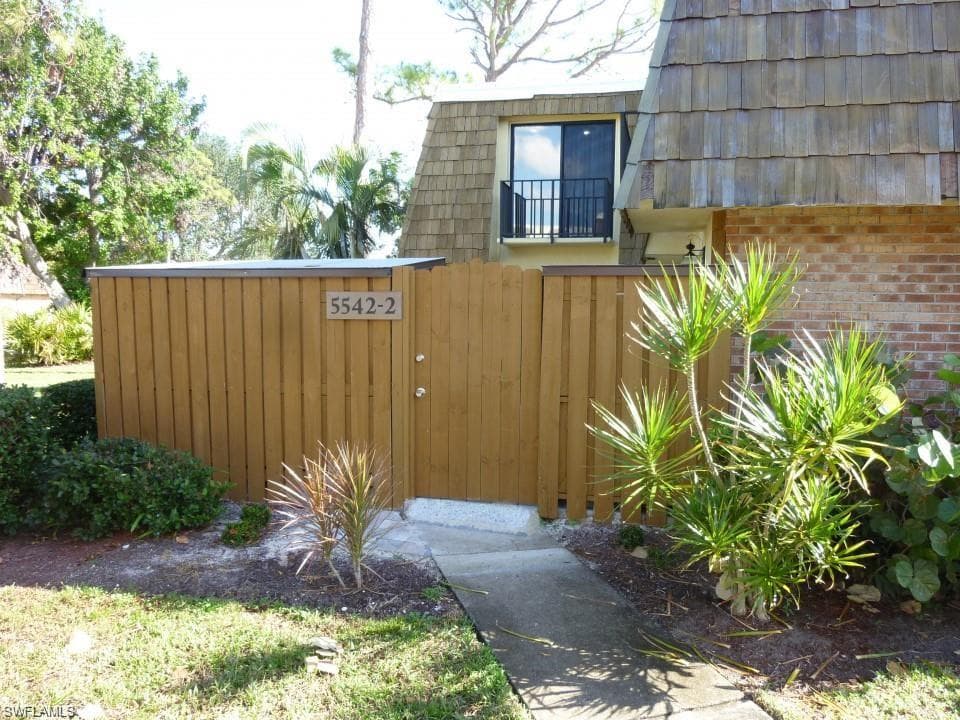 5542 Malt DR 2 FORT MYERS, FL 33907