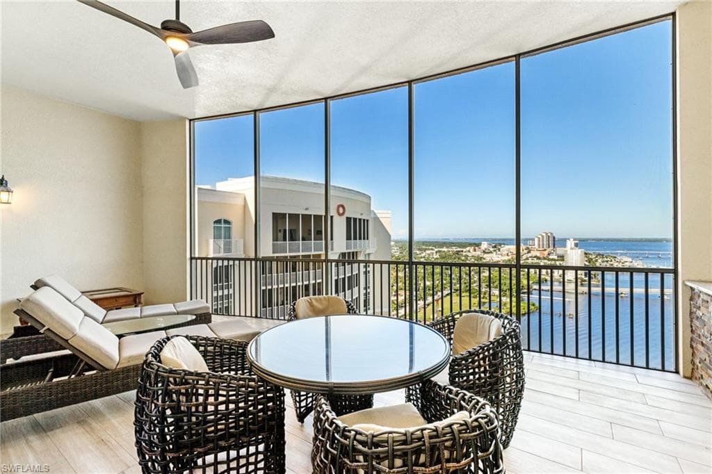 2745 1st ST 2703 FORT MYERS, FL 33916