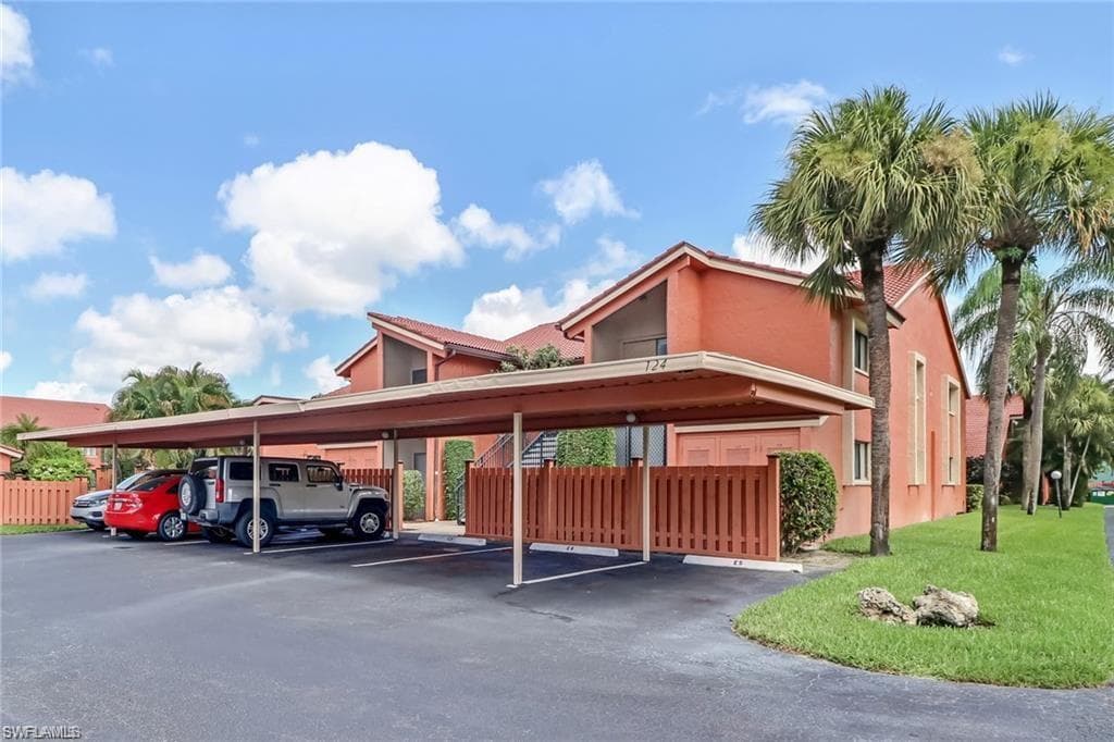 124 Cypress WAY E E5 NAPLES, FL 34110