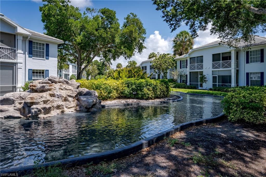 7046 Barrington CIR 202 NAPLES, FL 34108