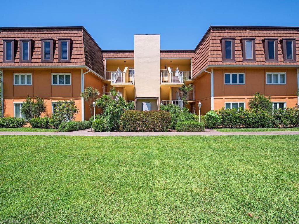 1840 Bald Eagle DR 405C NAPLES, FL 34105