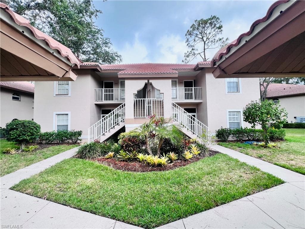 8073 Panther TRL 1404 NAPLES, FL 34113