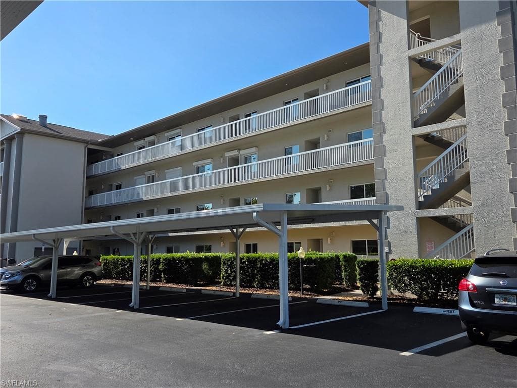 14961 Hole In 1 CIR 109 FORT MYERS, FL 33919