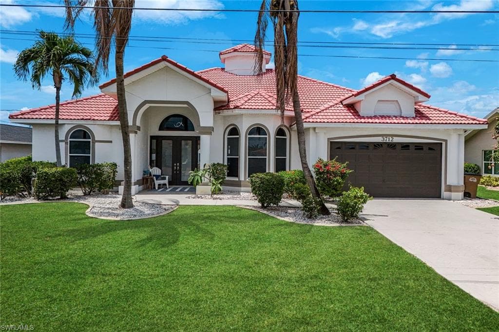 3712 17th PL CAPE CORAL, FL 33904