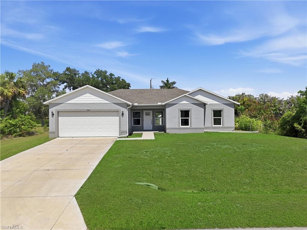 1406 Ford CIR LEHIGH ACRES, FL 33936