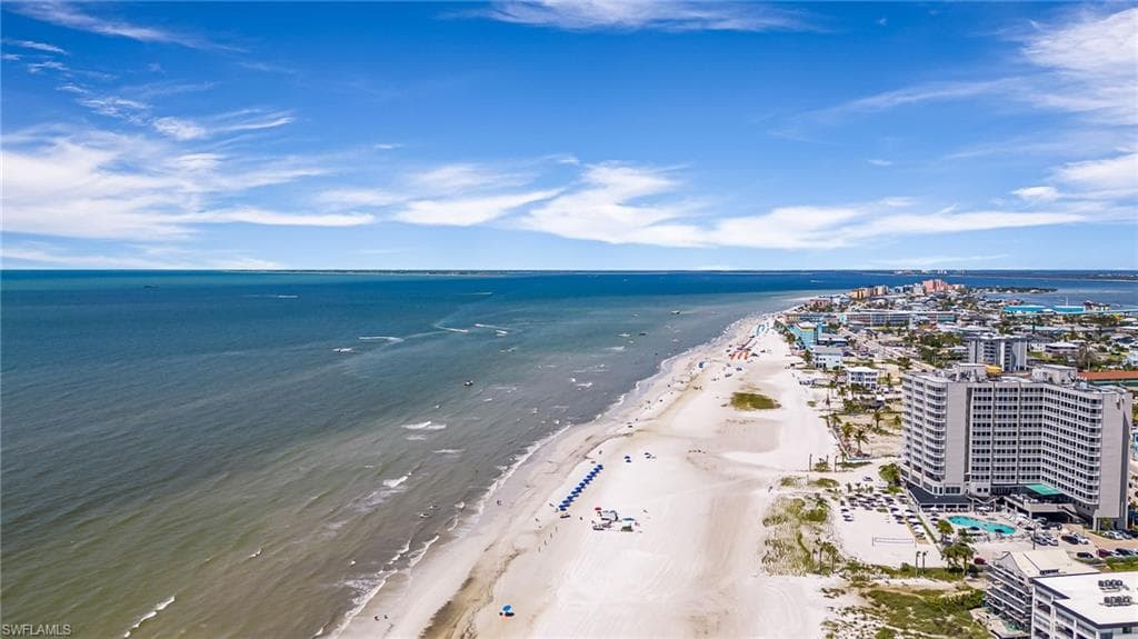 210 Fairweather LN FORT MYERS BEACH, FL 33931