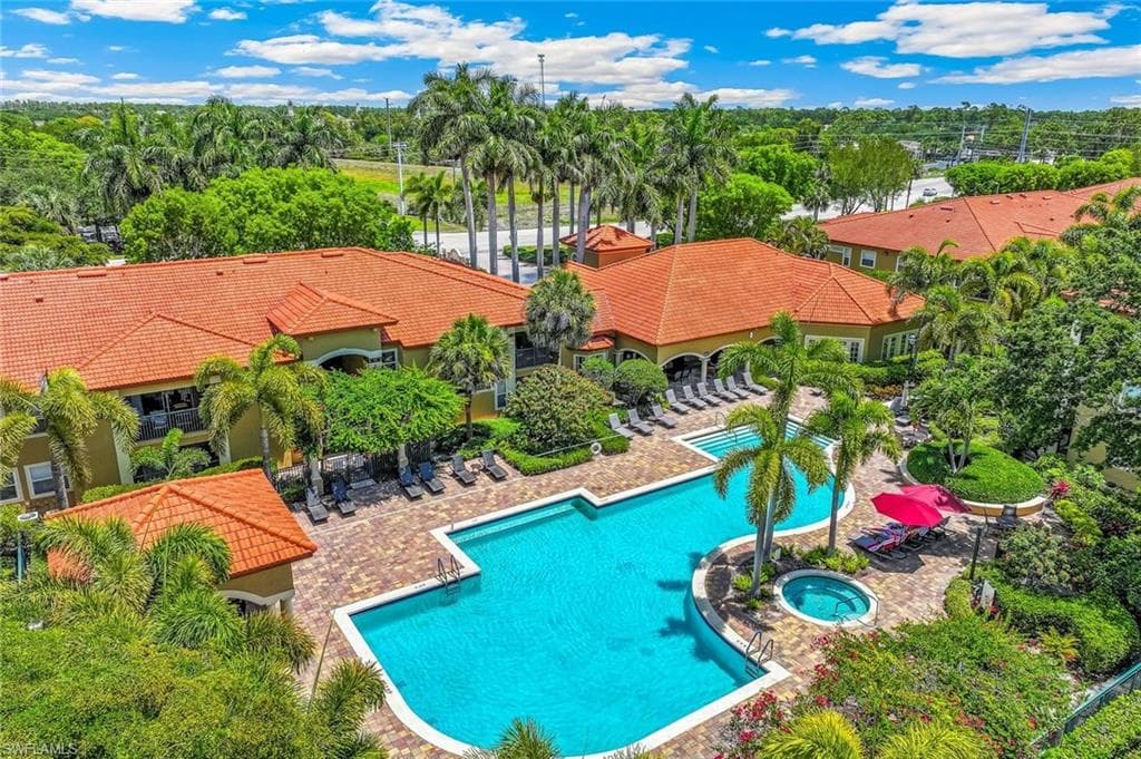 8920 Colonnades CT E 518 BONITA SPRINGS, FL 34135