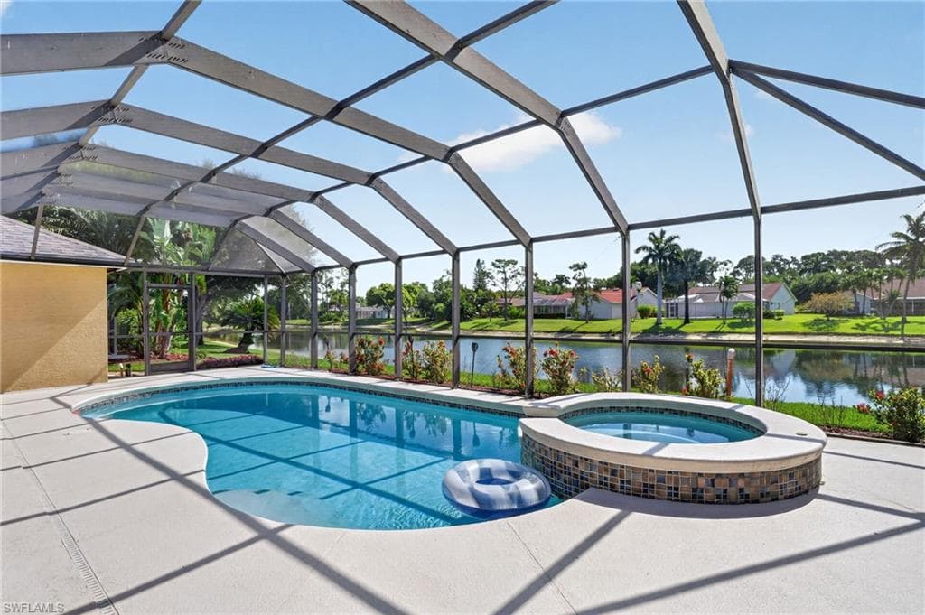 576 Briarwood BLVD NAPLES, FL 34104