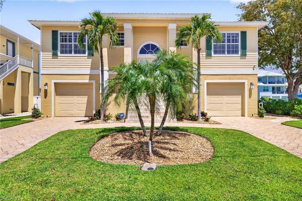 243 Driftwood LN FORT MYERS BEACH, FL 33931