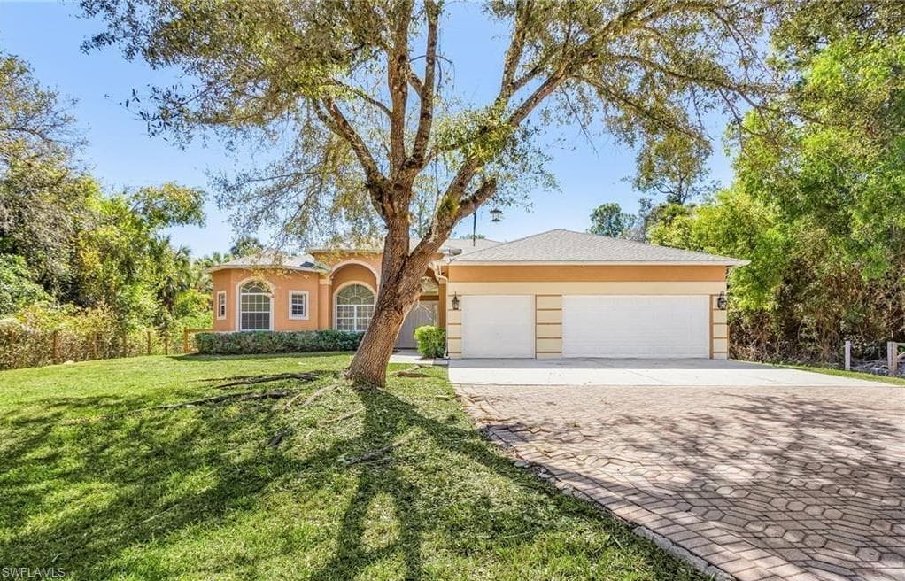 1440 16th AVE NE NAPLES, FL 34120