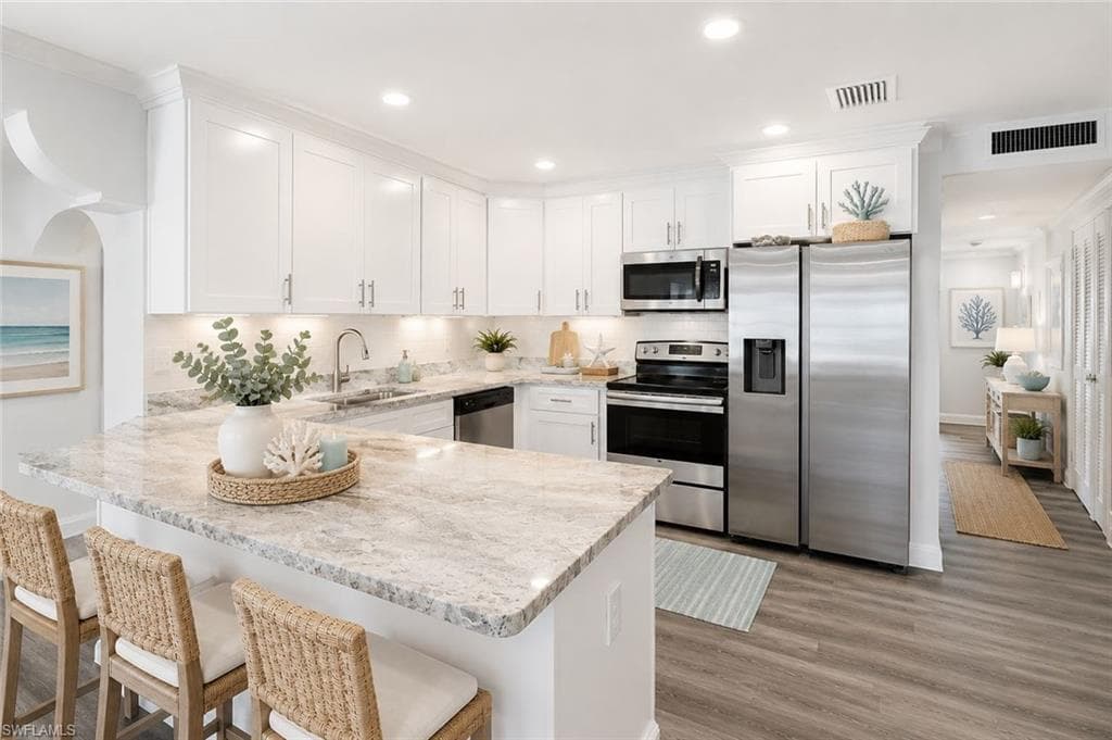 805 Leeland Heights BLVD E LEHIGH ACRES, FL 33936