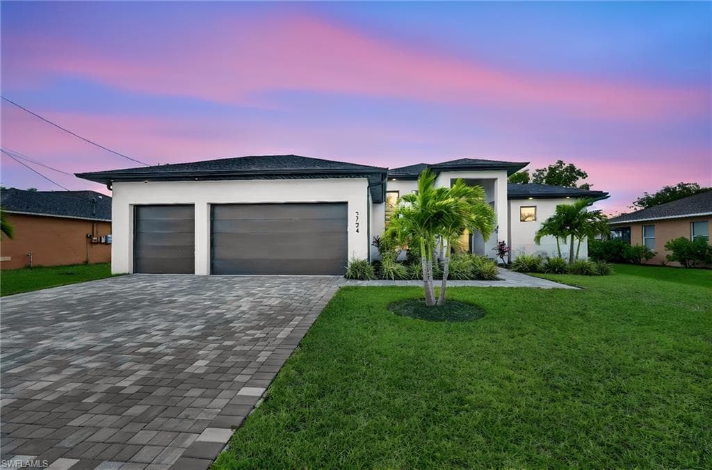 3724 3rd ST CAPE CORAL, FL 33991