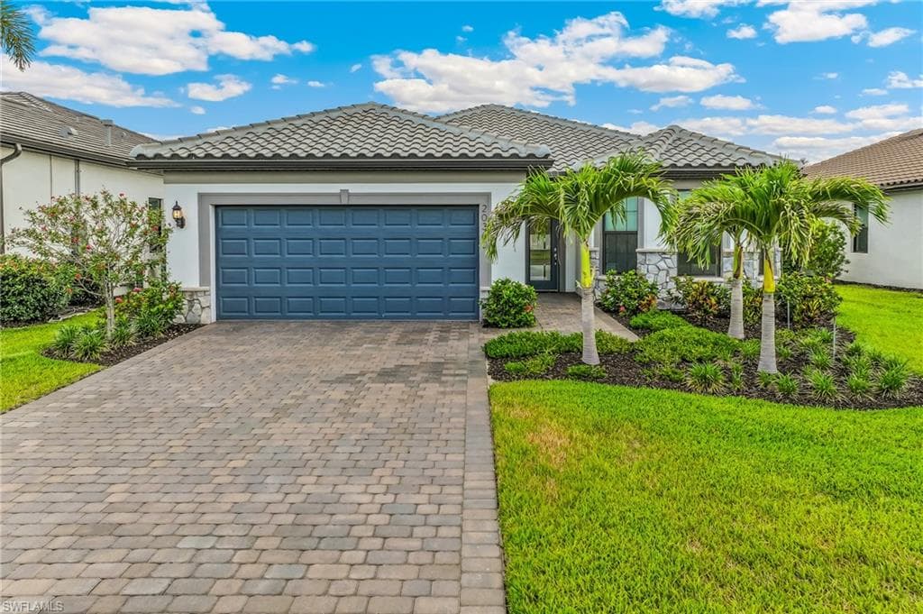20360 Napa LOOP ESTERO, FL 33928