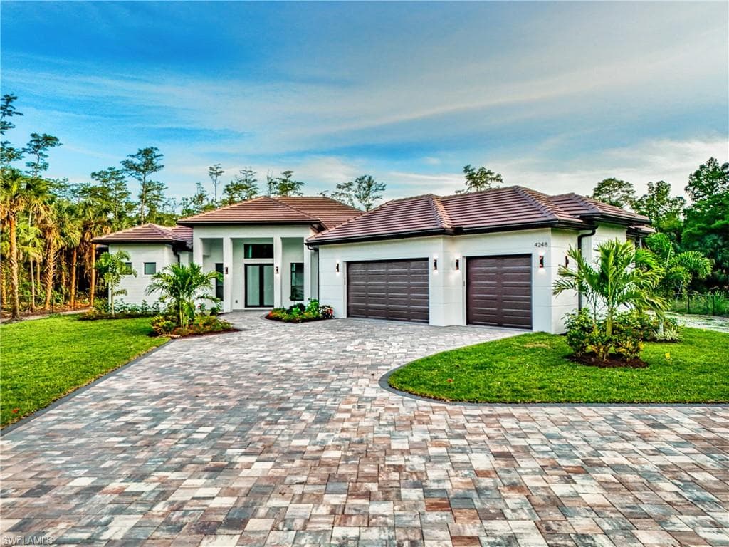 4248 13th AVE SW NAPLES, FL 34116