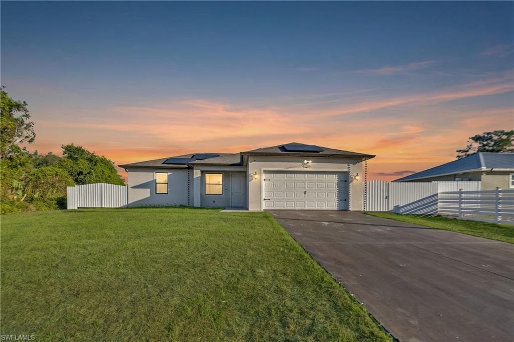1086 W Leader CT LABELLE, FL 33935