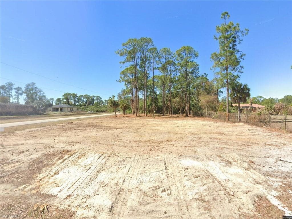 801 Canton AVE LEHIGH ACRES, FL 33972