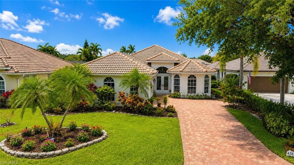 4388 Pomarine CT NAPLES, FL 34119
