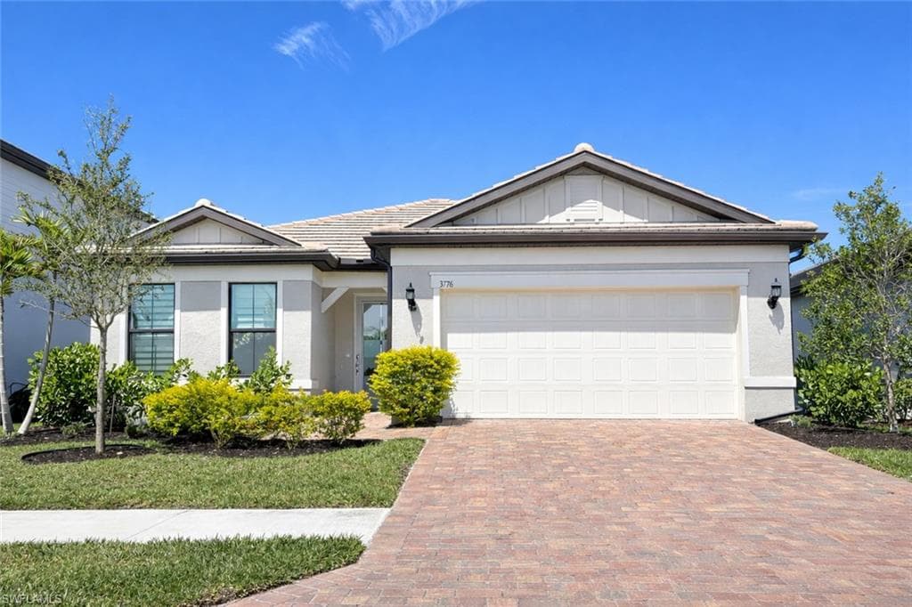 3776 Passion Vine DR 1 ALVA, FL 33920