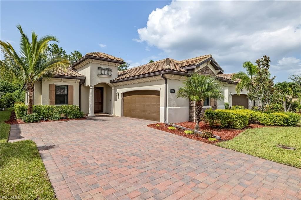 17450 Galway RUN BONITA SPRINGS, FL 34135