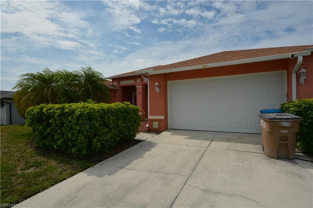 1414 SW 18TH ST CAPE CORAL, FL 33991