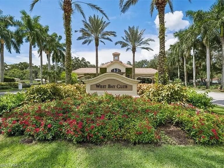 5000 Royal Shores DR 101 ESTERO, FL 33928