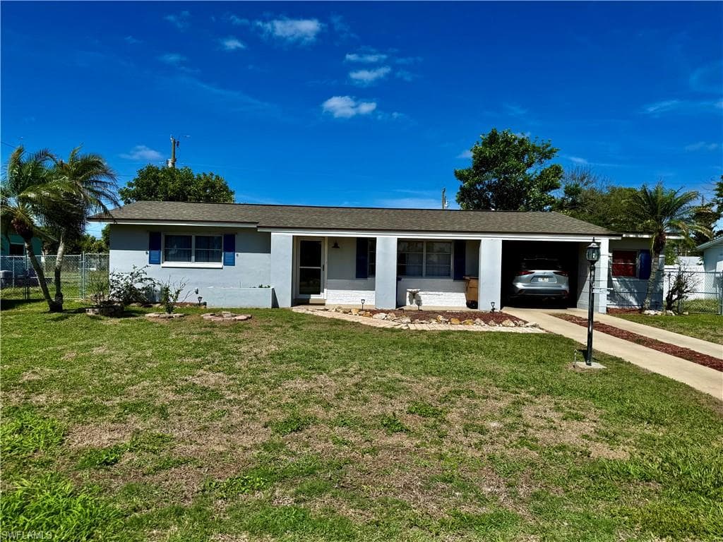332 Dellwood AVE LEHIGH ACRES, FL 33936