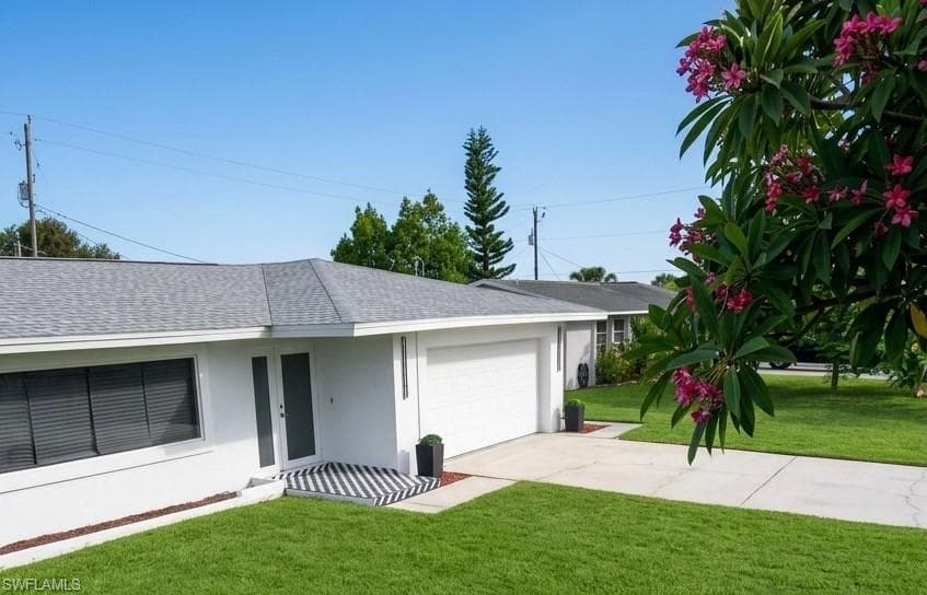 1212 SE 43rd TER CAPE CORAL, FL 33904