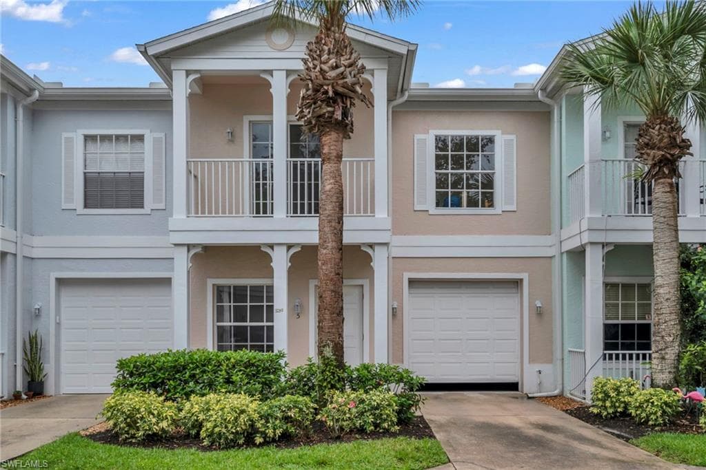 3280 Lindsey LN 5 NAPLES, FL 34109