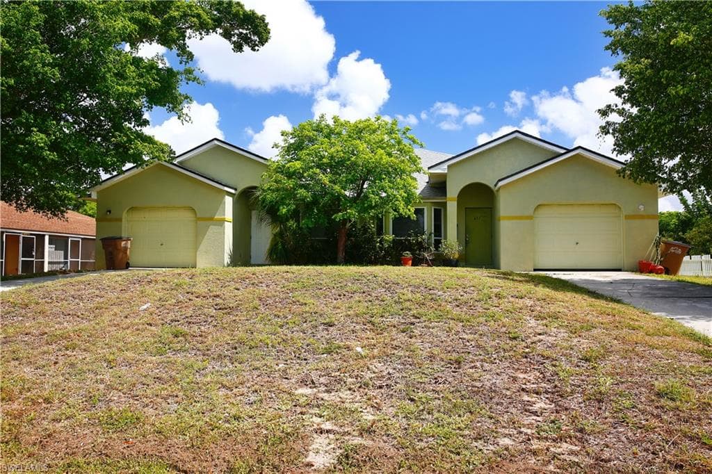 631/633 SE Van Loon TER CAPE CORAL, FL 33990