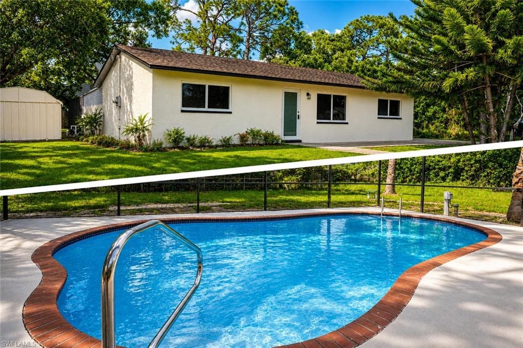 5016 4th ST W LEHIGH ACRES, FL 33971