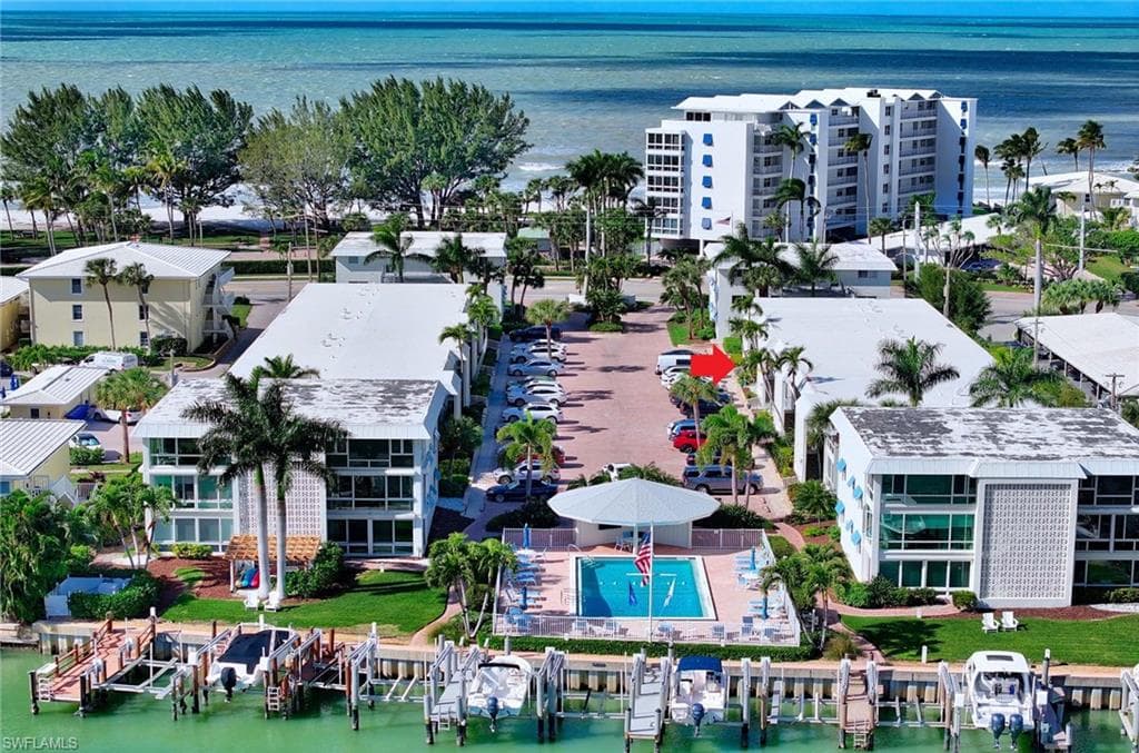 2100 Gulf Shore BLVD N 107 NAPLES, FL 34102