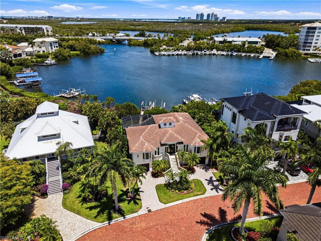 201 San Mateo DR BONITA SPRINGS, FL 34134