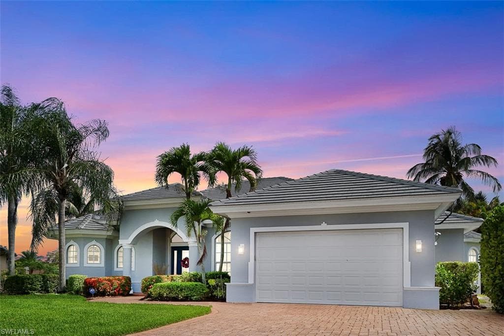8983 Star Tulip CT NAPLES, FL 34113