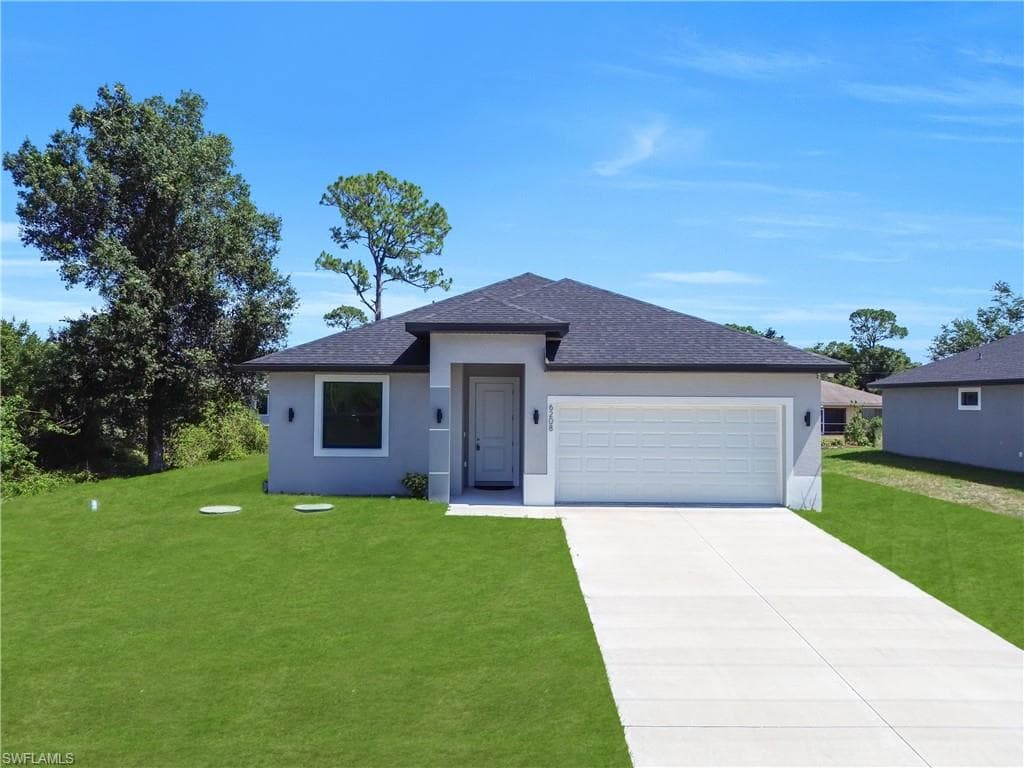 6208 Forest CT LABELLE, FL 33935
