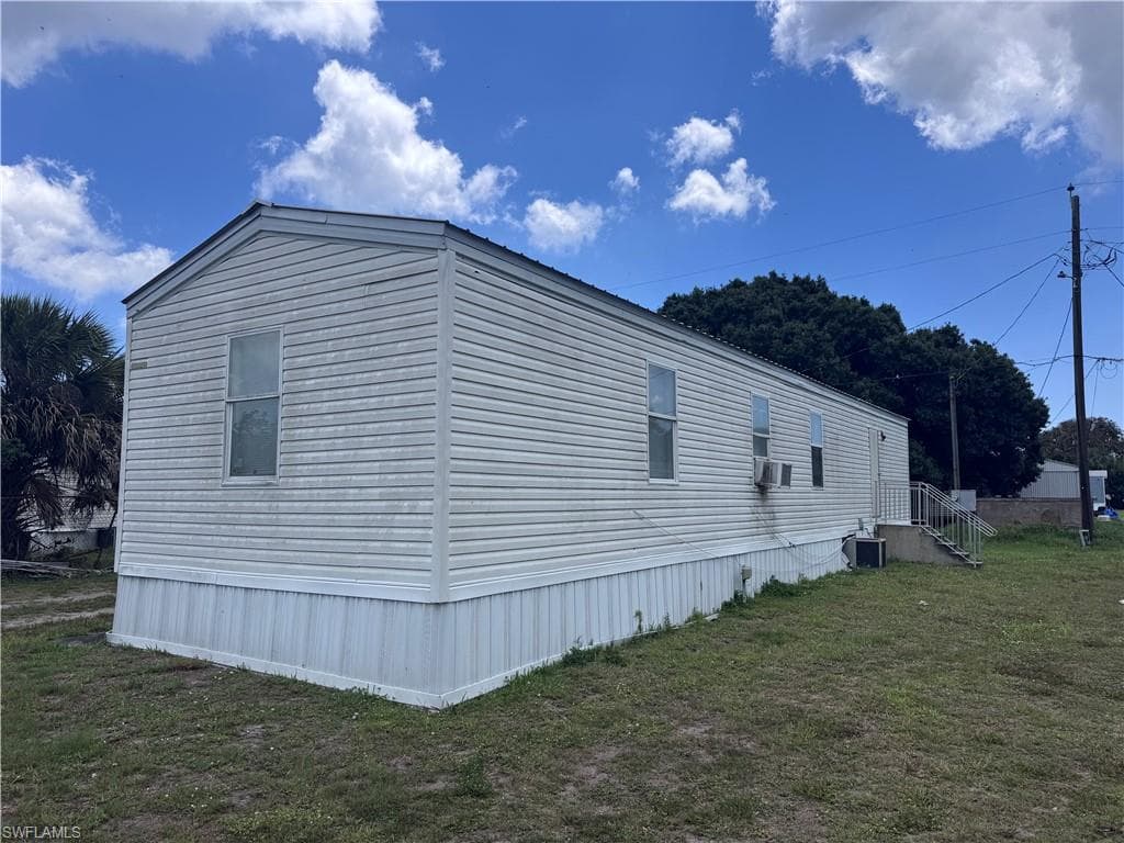 951 Virginia AVE CLEWISTON, FL 33440