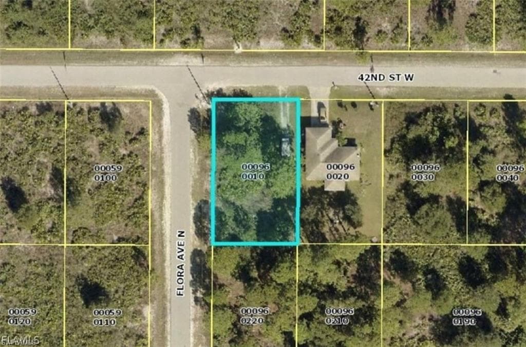 2709 42nd ST W LEHIGH ACRES, FL 33971