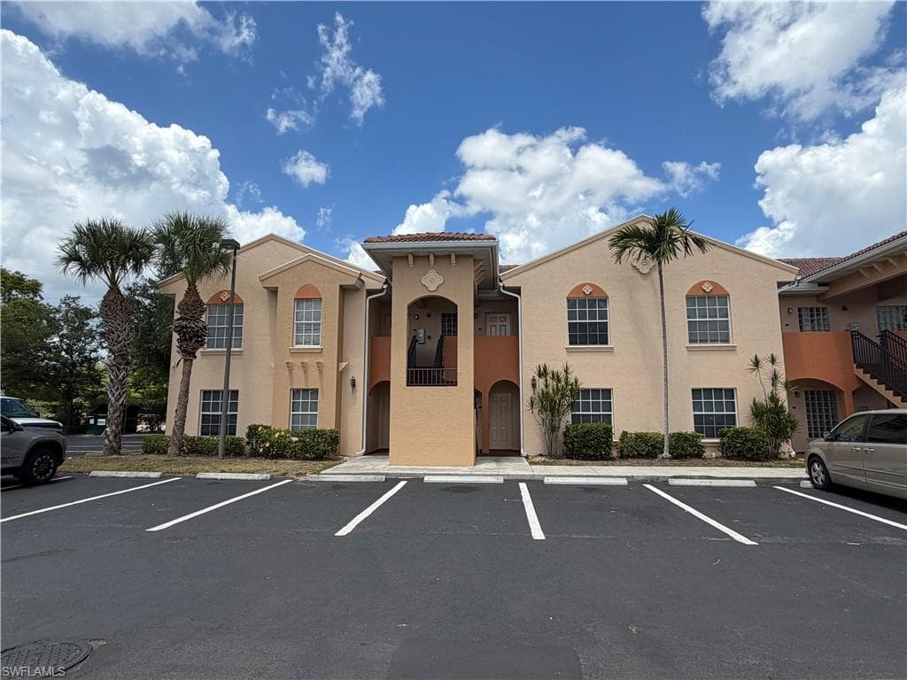 4110 Castilla CIR 202 FORT MYERS, FL 33916