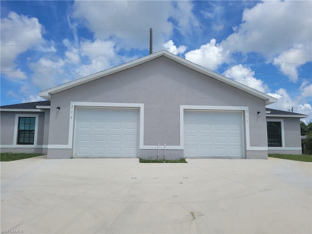 217/219 Cape Coral PKWY W CAPE CORAL, FL 33914