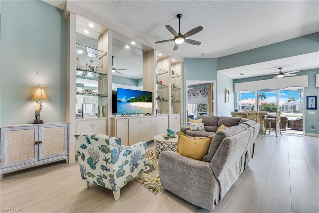 3204 Benicia CT NAPLES, FL 34109