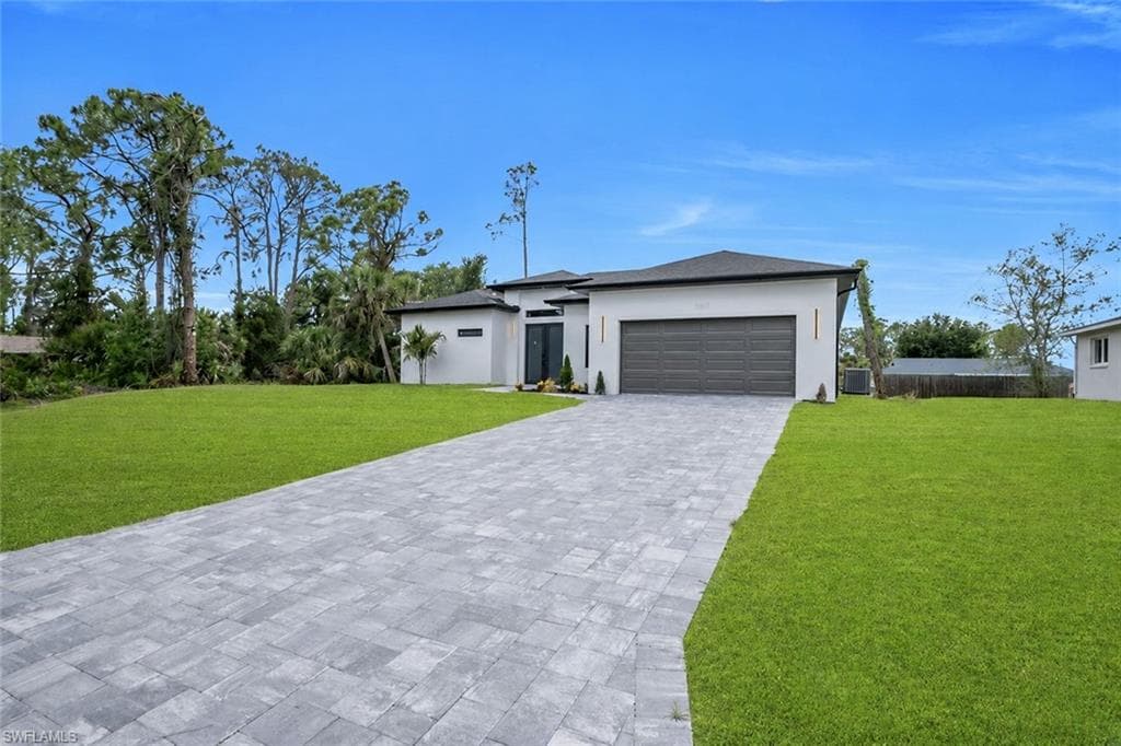 3286 EAGLE PASS ST NORTH PORT, FL 34286
