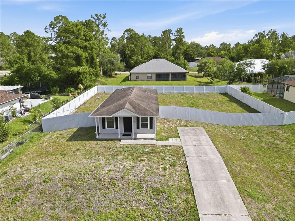 3824 17th ST W LEHIGH ACRES, FL 33971