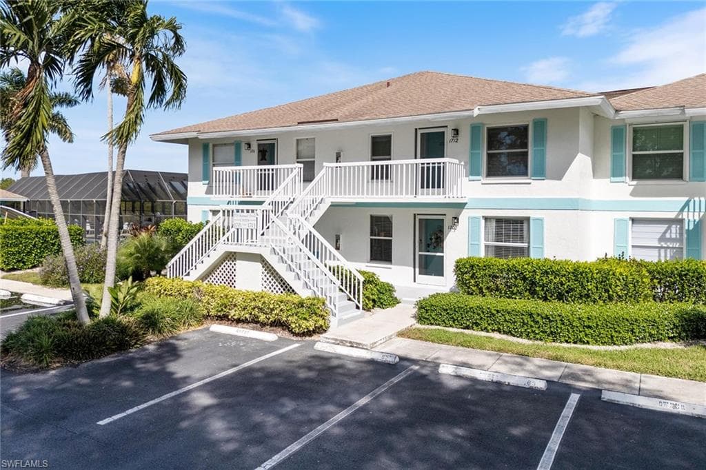 1375 Mainsail DR 1702 NAPLES, FL 34114