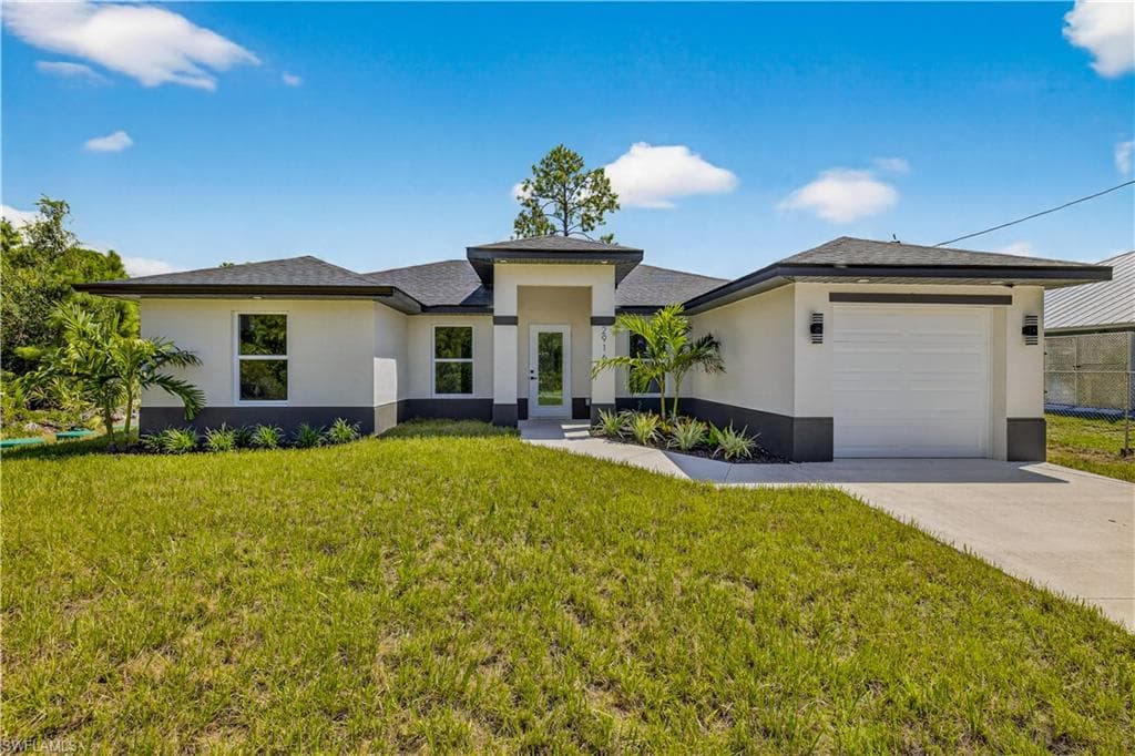 569 Aspen AVE S LEHIGH ACRES, FL 33974